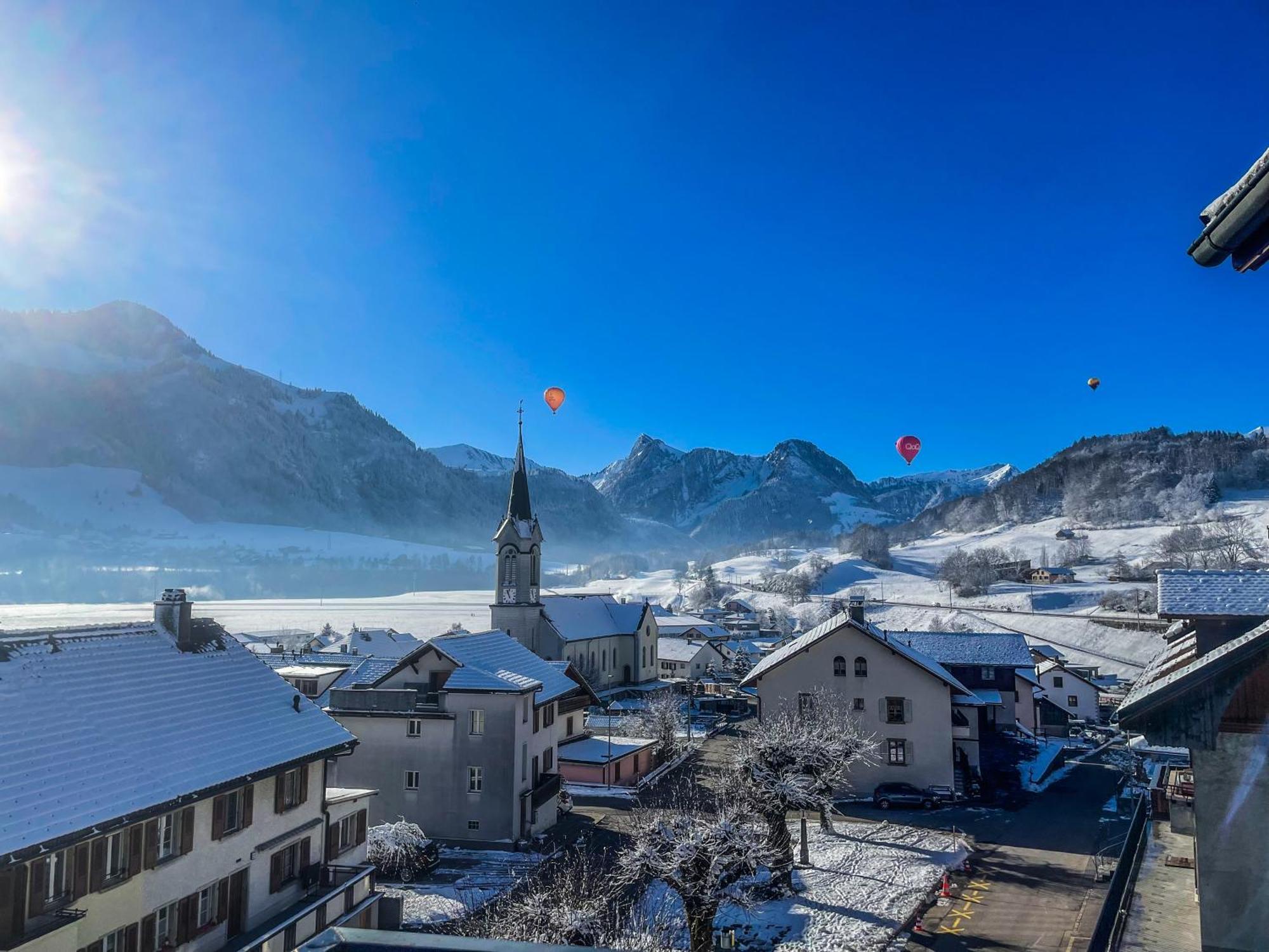 Auberge De L'Ange Albeuve Eksteriør billede